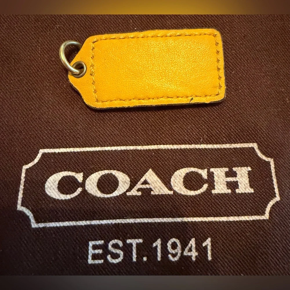 Coach Sunny Yellow Hang Tag - Picture 2 of 3
